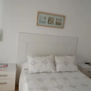 Habitación Individual En Apartamento Compartido Con La Anfitriona Sevilha