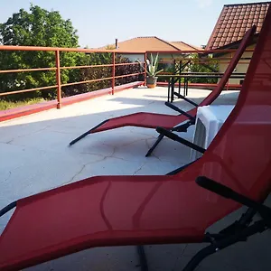 apartament-iulia.bucharesthotelsnow.com/