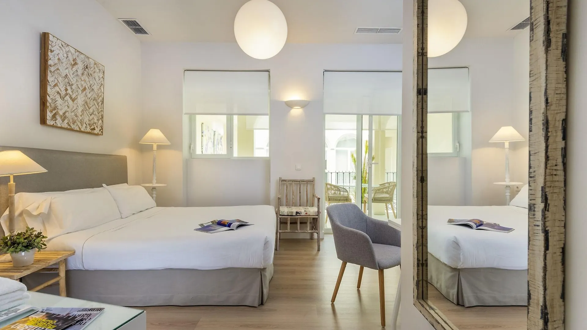 Suites Sevilla Plaza דירה