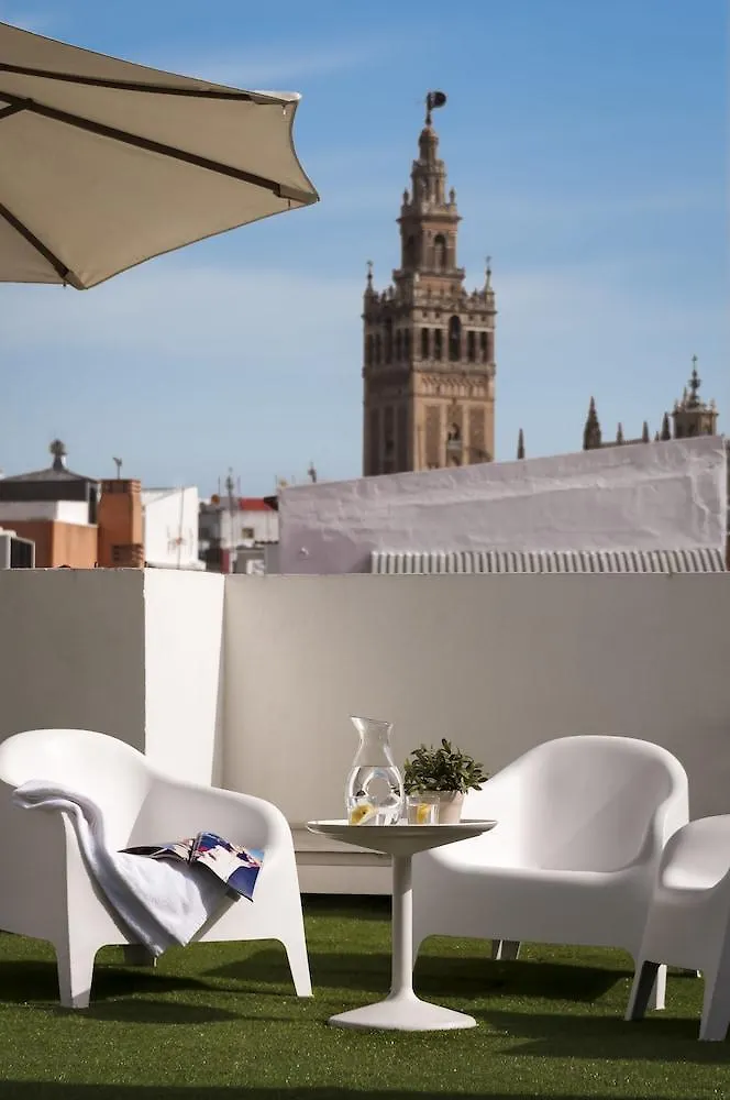 Suites Sevilla Plaza 0*, סביליה