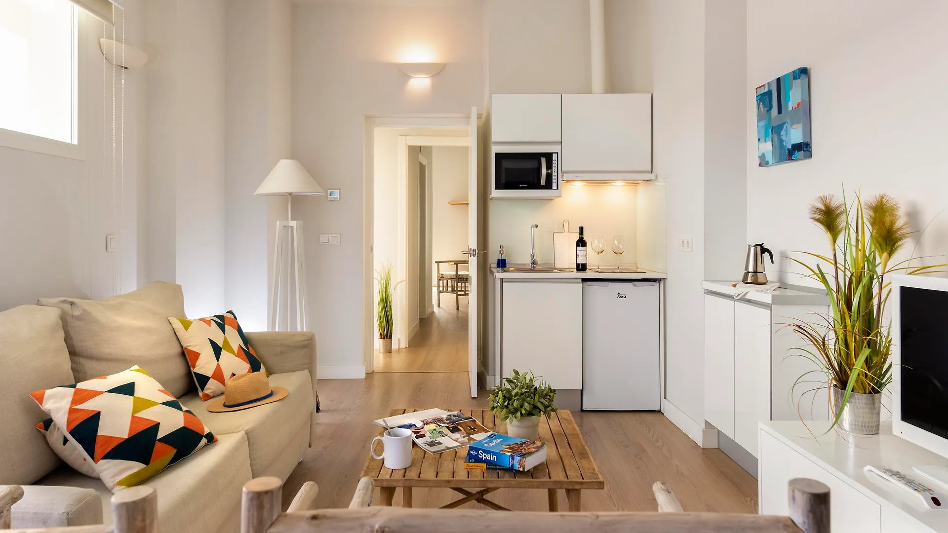 Suites Sevilla Plaza Apartmán