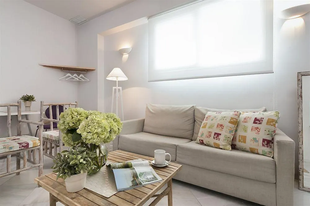 Suites Sevilla Plaza