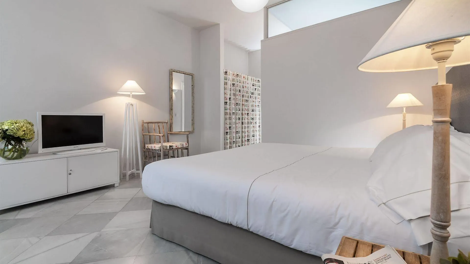 Suites Sevilla Plaza סביליה