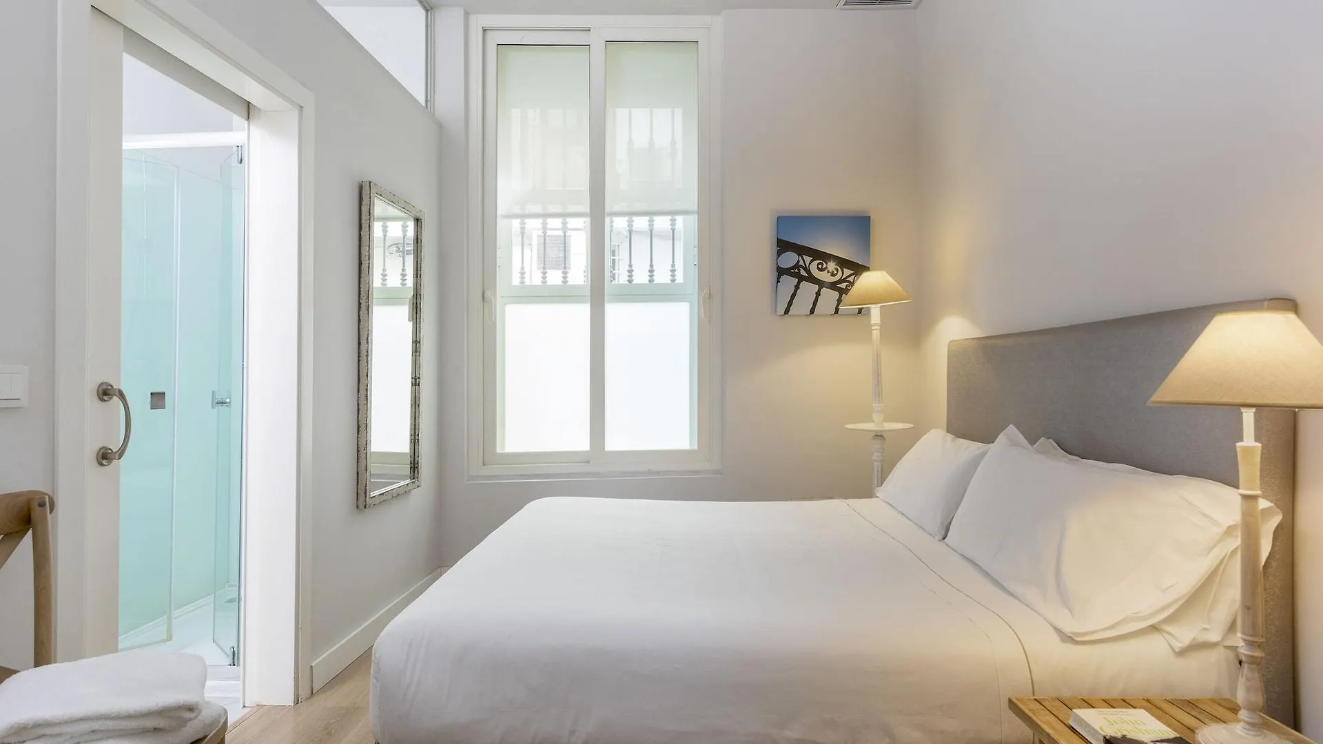 Suites Sevilla Plaza