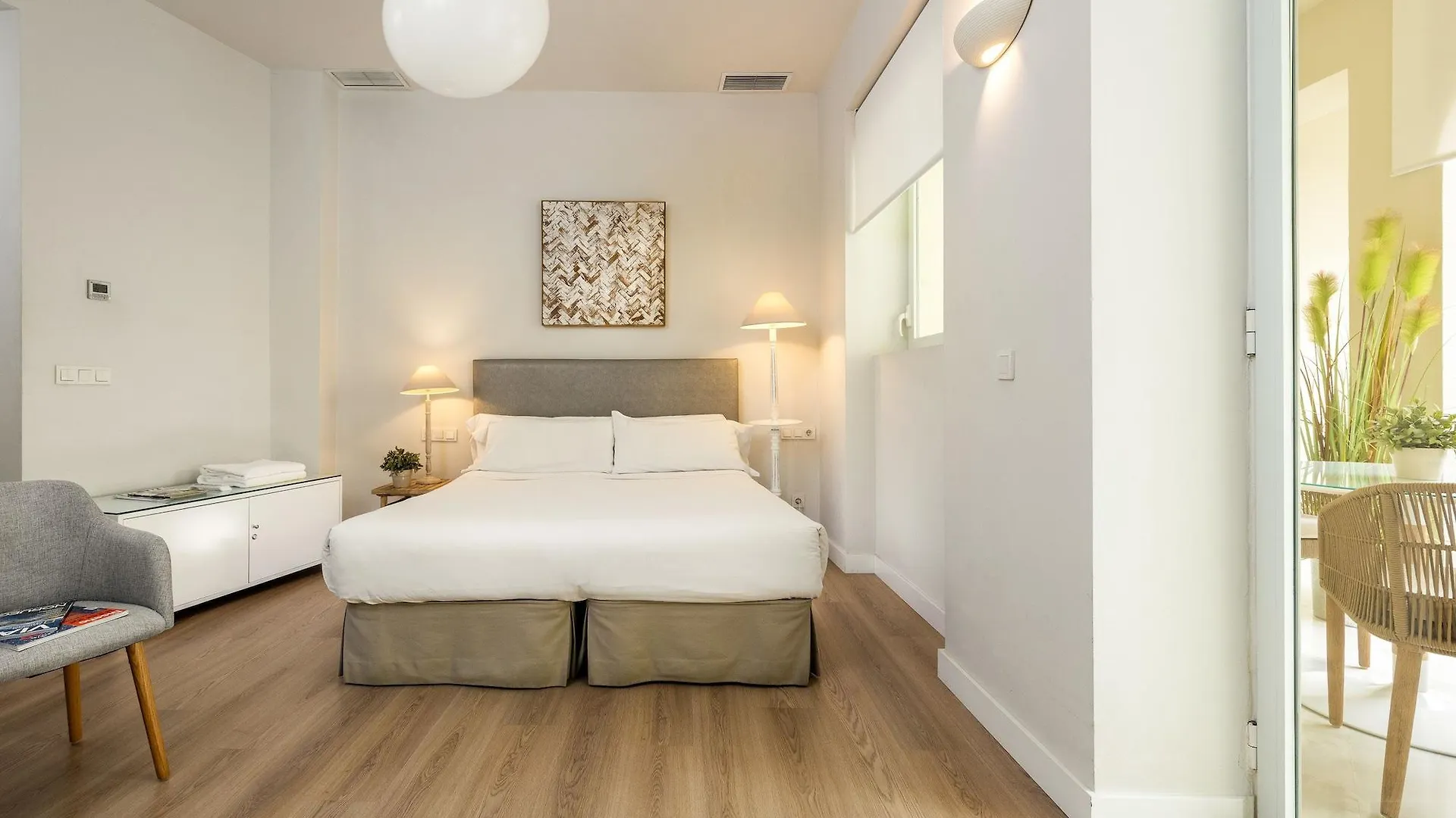 Suites Sevilla Plaza 0*,
