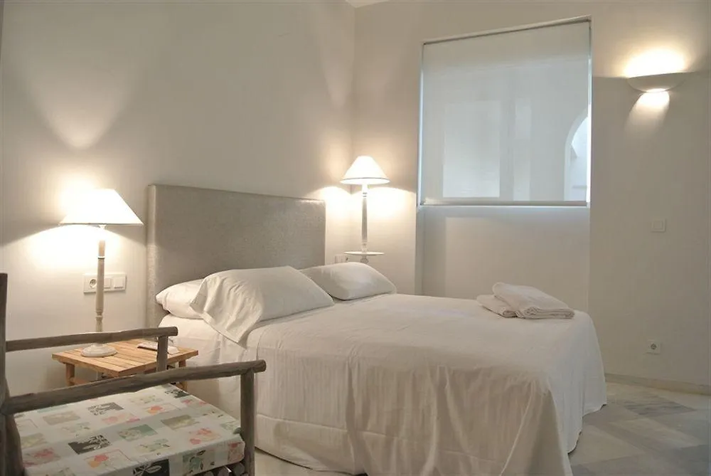 Suites Sevilla Plaza Apartment