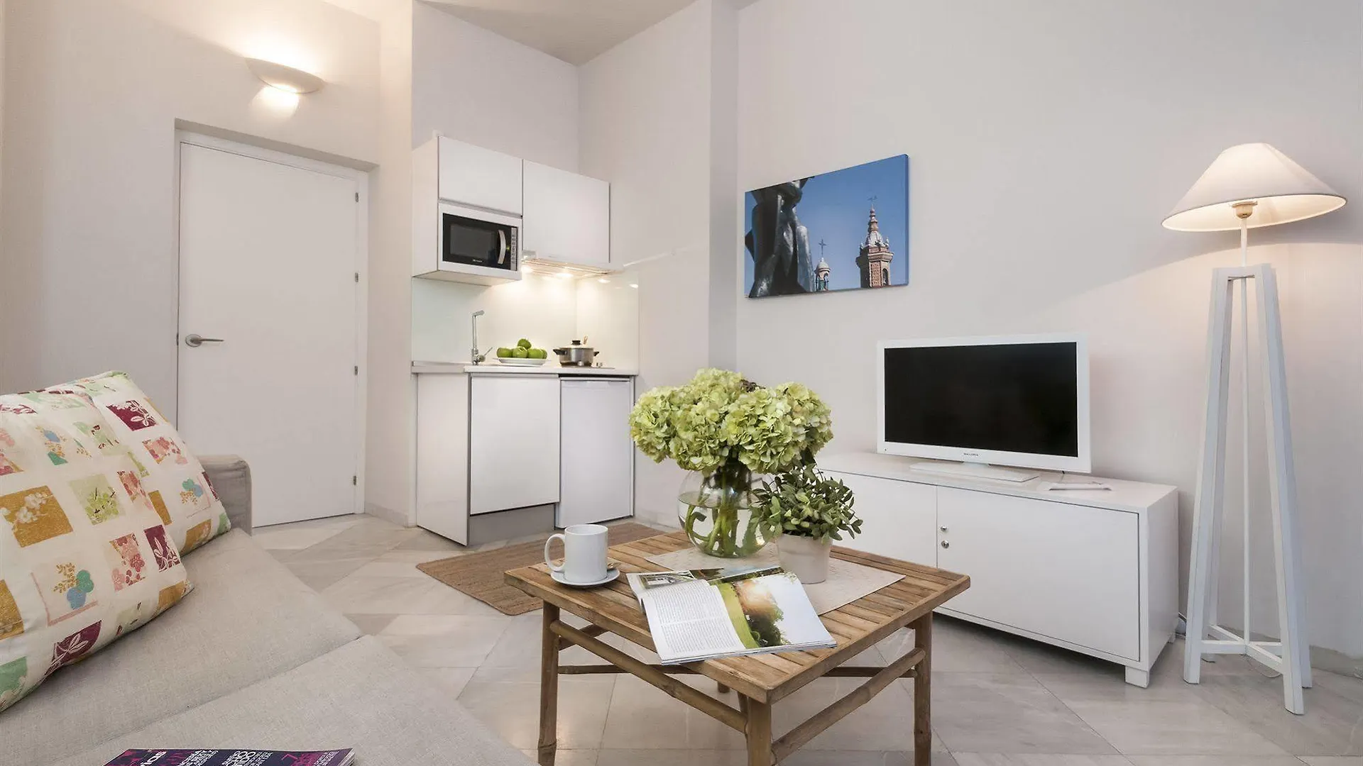 Suites Sevilla Plaza 0*,  Spanien