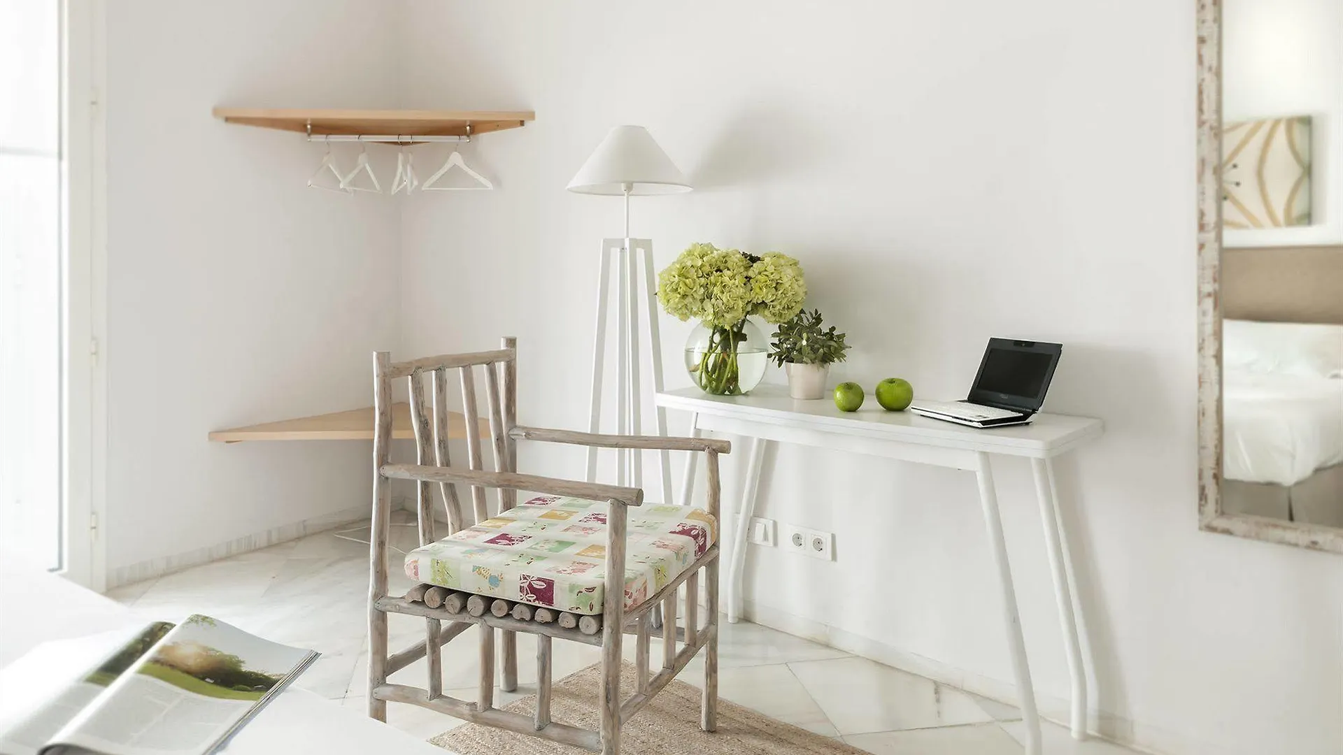 Suites Sevilla Plaza
