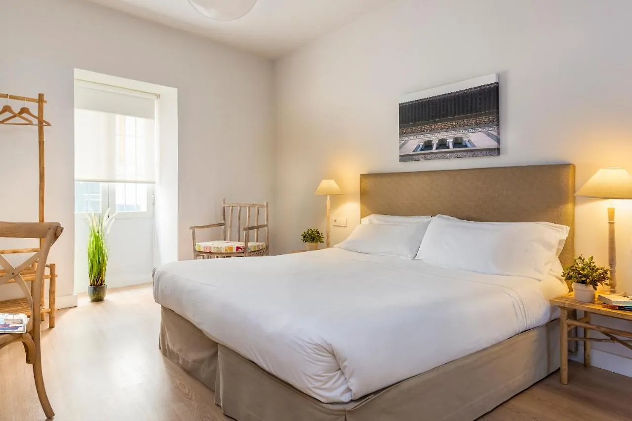 Suites Sevilla Plaza